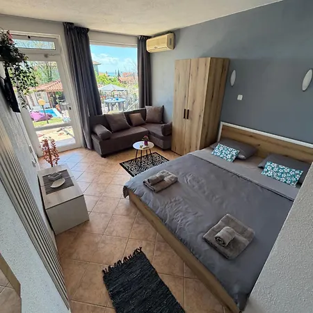 Aparthotel Serenity Hill-bulharsko U Nas Sweti Wlas